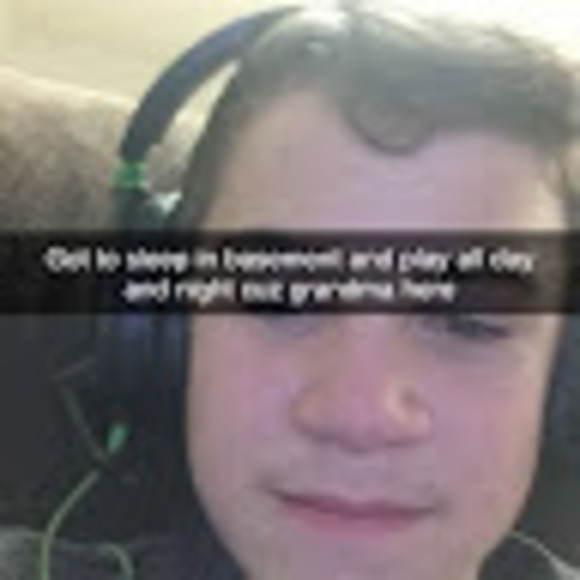 Profile Picture of Cristian Forlenza (@clforlenza9) on Poshmark