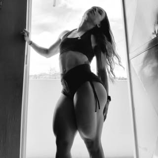 Profile Picture of •Alex Montero• 💋 (@carolinnemp) on Instagram
