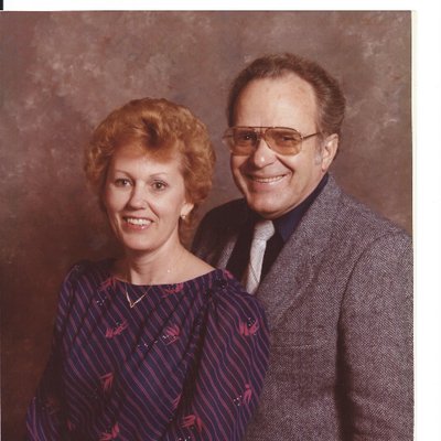 Profile Picture of Lorin J. Smith (@lorinsmith20173) on Twitter