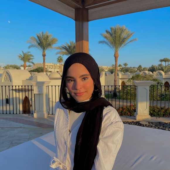 Profile Picture of Mysarah Zahran (@mysarahzahran) on Poshmark