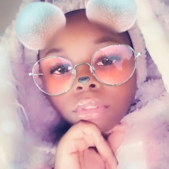 Profile Picture of Raymona Mcknight (@raymonamcknight) on Poshmark