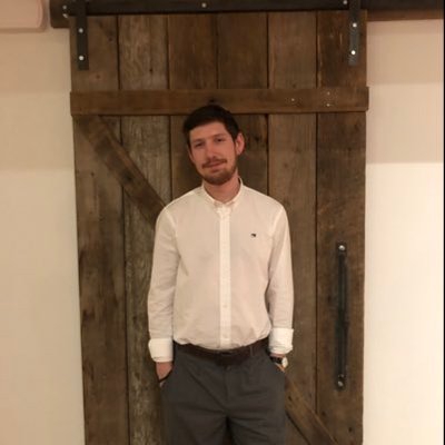 Profile Picture of Sterling James (@LeaveItToLing) on Twitter