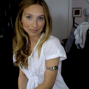 Profile Picture of Caroline Sperling (@Caroleine1) on Twitter