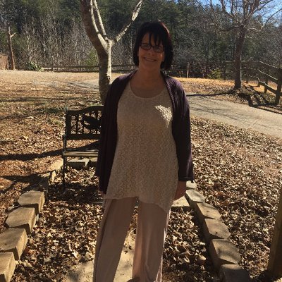 Profile Picture of Robyn Campbell (@authorswrite) on Twitter