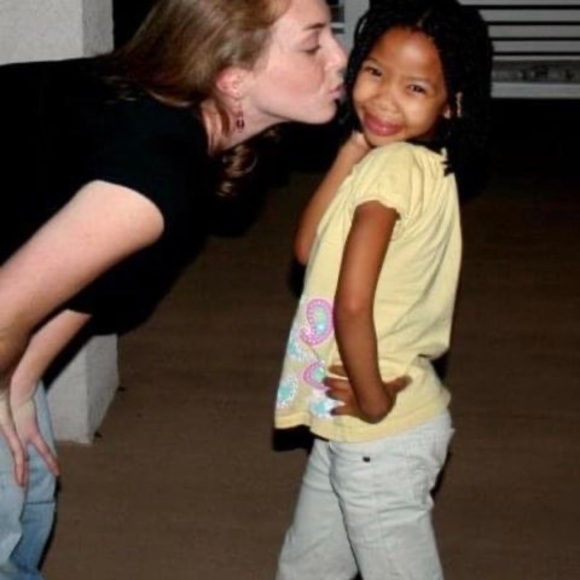 Profile Picture of Christy Rineer (@cjgrineer) on Poshmark