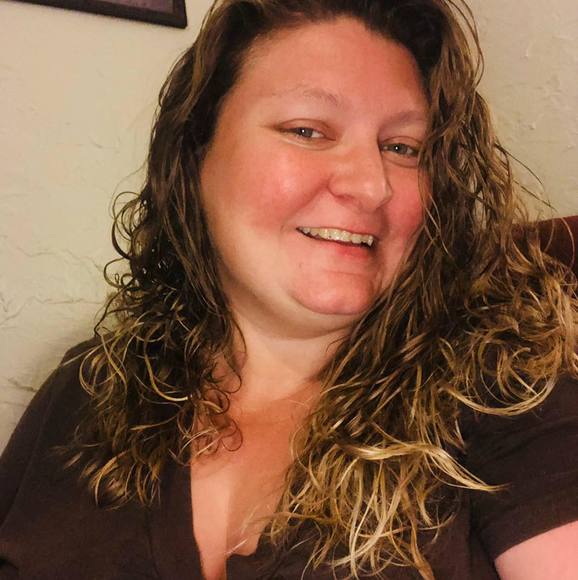 Profile Picture of Mattie Cahill (@mattiemcahill) on Poshmark