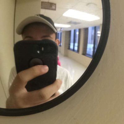 Profile Picture of Daniel Deluna (@DanielD82762175) on Twitter