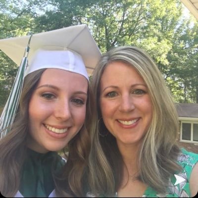 Profile Picture of Hannah Floyd (@Hannahebanana16) on Twitter