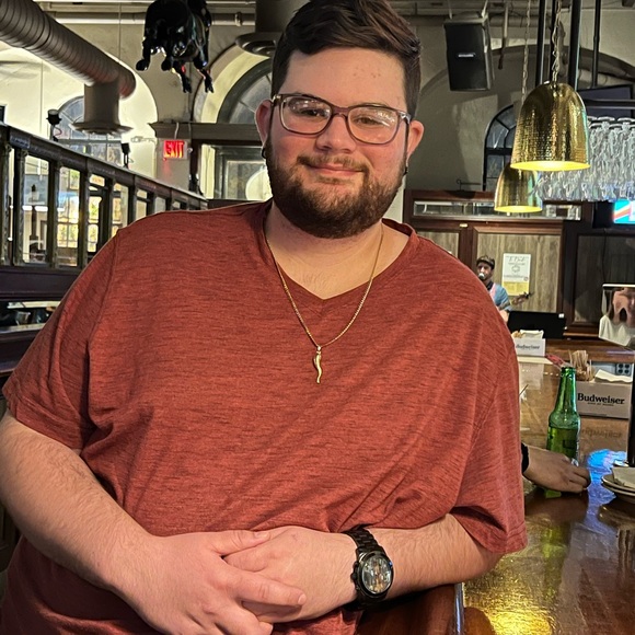 Profile Picture of Christopher Andersen (@candersen0644) on Poshmark