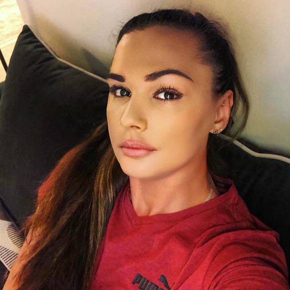 Profile Picture of Denisa Poljakovic (@denisa121) on Poshmark