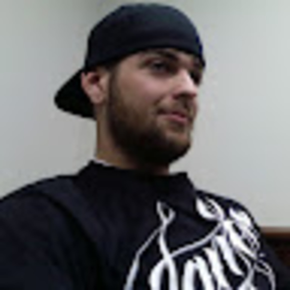 Profile Picture of Charles Huff (@huff5891) on Poshmark