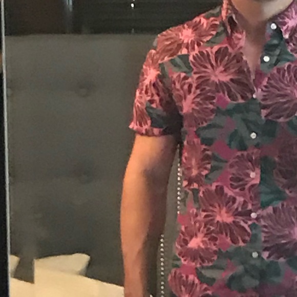 Profile Picture of Brandon Lassiter (@bl28146) on Poshmark