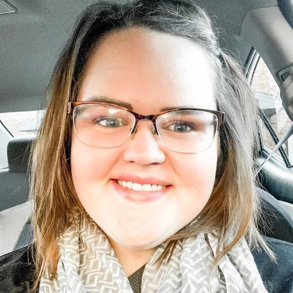 Profile Picture of Katelyn Booth (@katieboot) on Poshmark