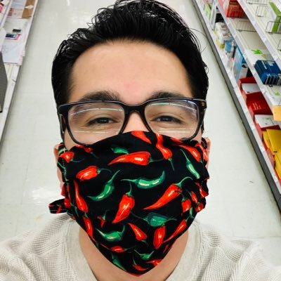 Profile Picture of Simon Moya-Smith (@SimonMoyaSmith) on Twitter