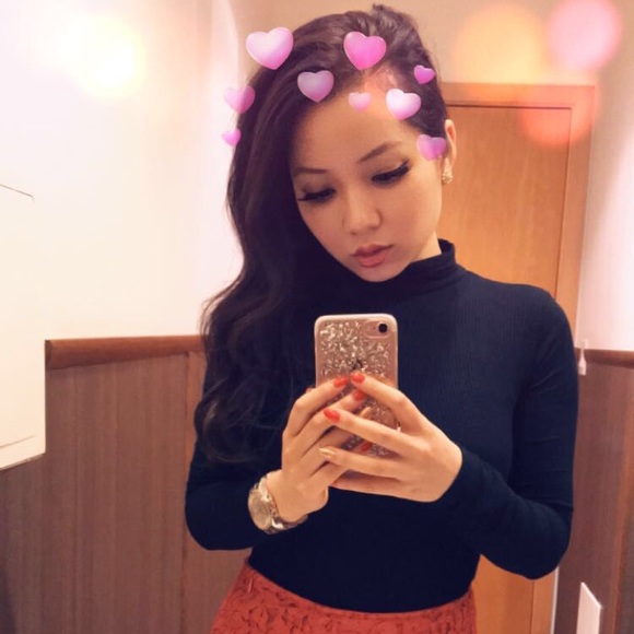 Profile Picture of Jackie Phan (@j81093) on Poshmark