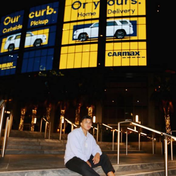 Profile Picture of Edwin Lalama (@edwinlalama5) on Poshmark