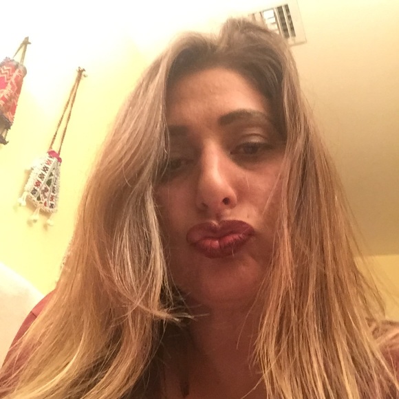 Profile Picture of Irene Entner (@iae96) on Poshmark