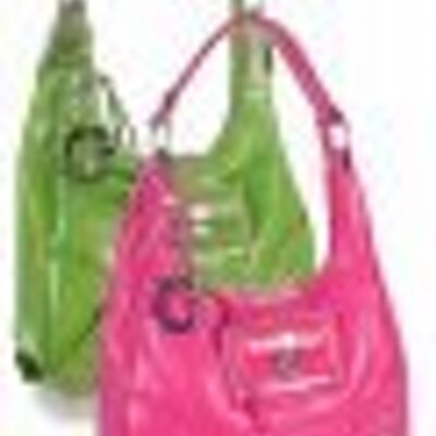 Profile Picture of Melanie Isabelle (@Urbanchicpurses) on Twitter
