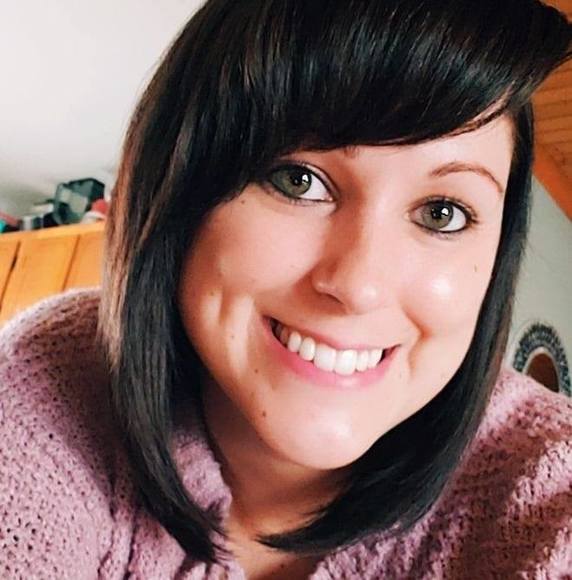 Profile Picture of Chelsi Bailey (@cbailey22) on Poshmark