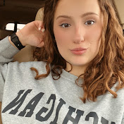 Profile Picture of Alexis Clark (@Alexisismommin) on Youtube