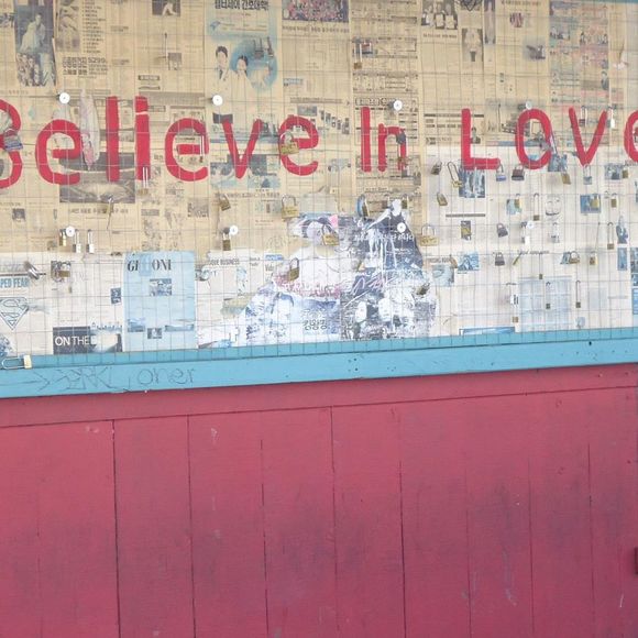 Profile Picture of Veronica Gonsalez (@vgonsalez20) on Poshmark