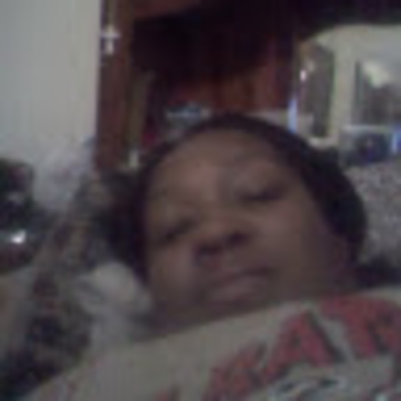 Profile Picture of Regina Flacker (@reginaflacker) on Poshmark