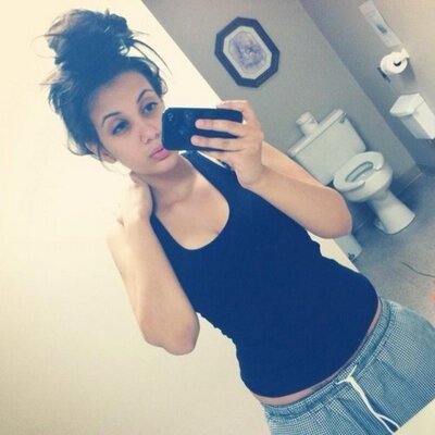 Profile Picture of Delia Mitchell (@DeliaTheQueen) on Twitter