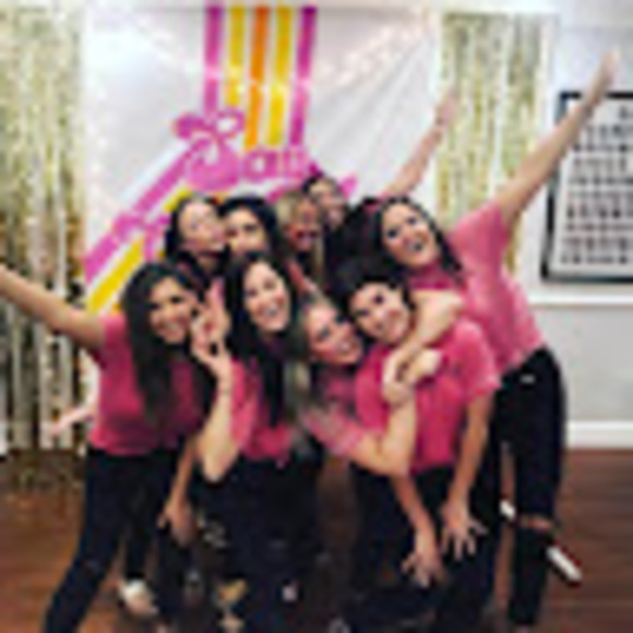 Jacquie Scoliard - Poshmark Profile Picture of Jacquie Scoliard (@jacquiescoliard) on Poshmark