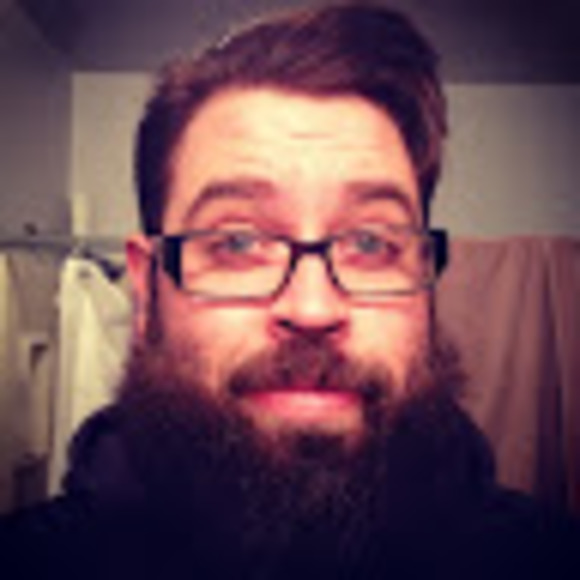 Profile Picture of John Warren (@dizmaljw) on Poshmark