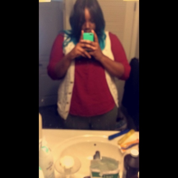 Profile Picture of Jade Brockington (@teamjadey) on Poshmark