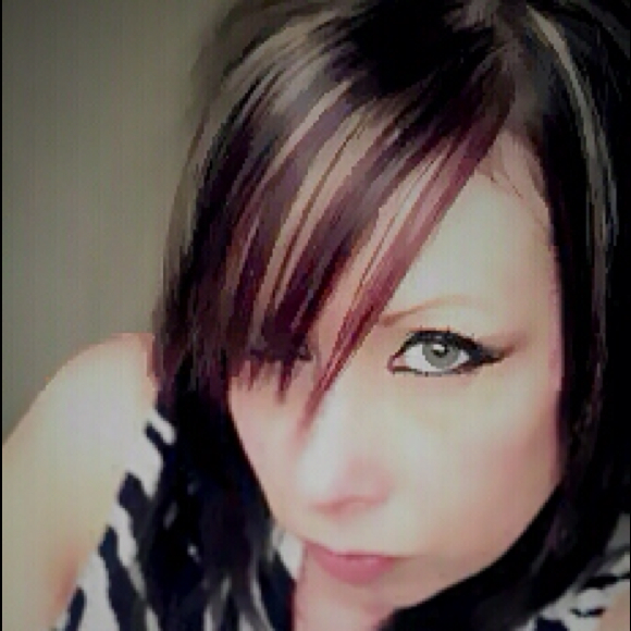 Profile Picture of Misty Wehrer (@wehrer36) on Poshmark