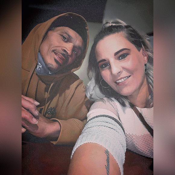 Profile Picture of Kim Fishwick (@kimfish0214) on Poshmark