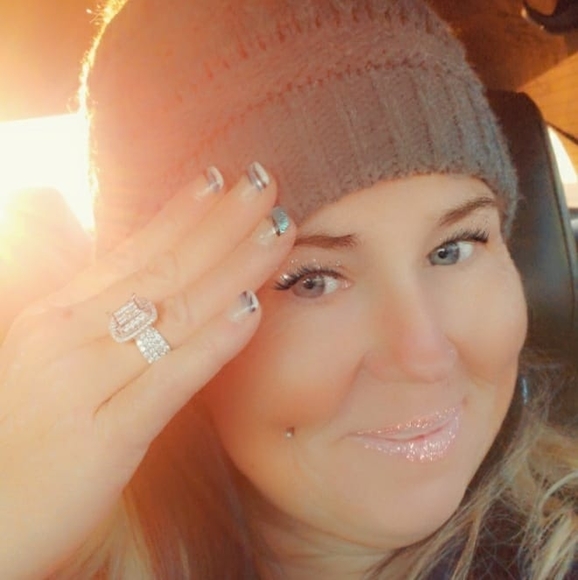 Profile Picture of Tamara Gelsinger (@ttgelsinger) on Poshmark