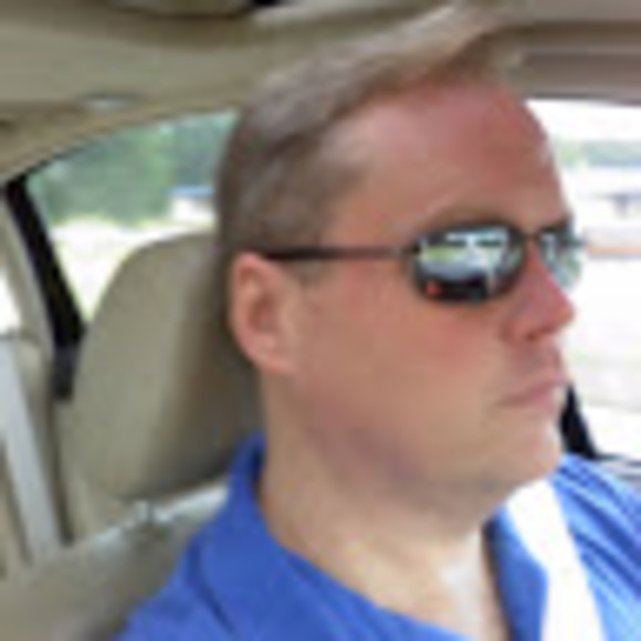 Profile Picture of Dave Matthews (@davematthewssc) on Poshmark