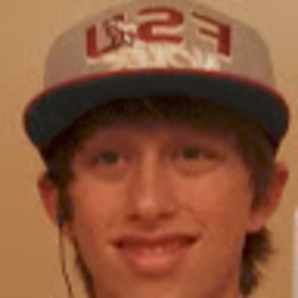 Profile Picture of Wade Bailey (@wadebailey254) on Poshmark