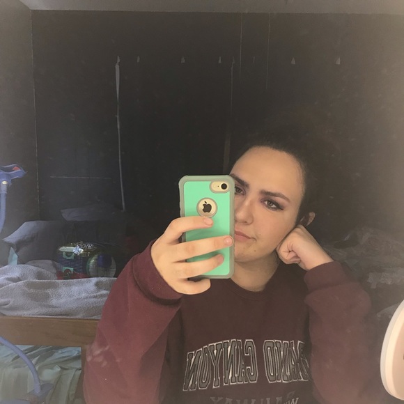 Profile Picture of Lianna Prichard (@liannaprichard) on Poshmark
