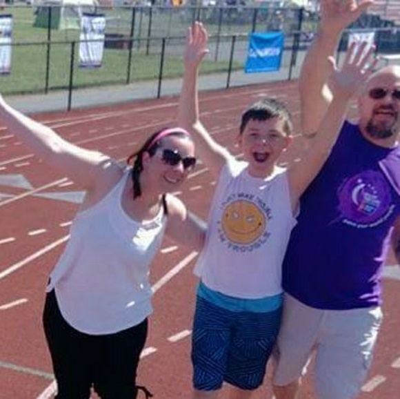 Profile Picture of Michelle Feltenberger (@chellefelt) on Poshmark