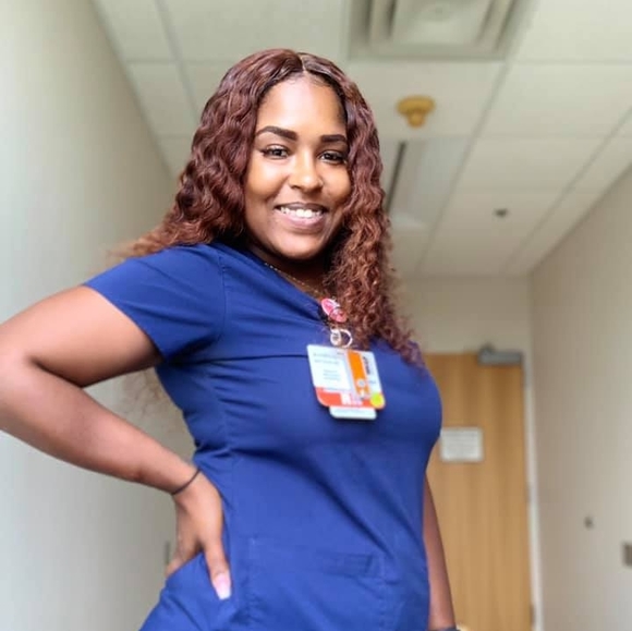 Profile Picture of Kameesha Becoats (@kameeshabecoats) on Poshmark