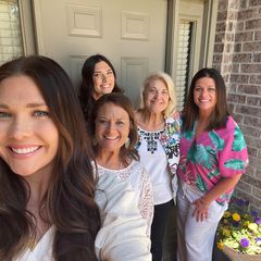 Profile Picture of Hillary Ferguson Hea (@hillaryheaberlin) on Tiktok