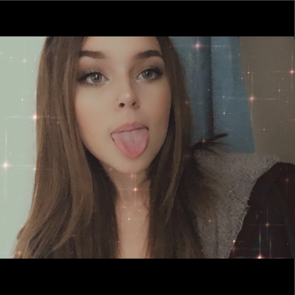 Profile Picture of Kaitlyn Mousseau (@katie_mousseau) on Poshmark