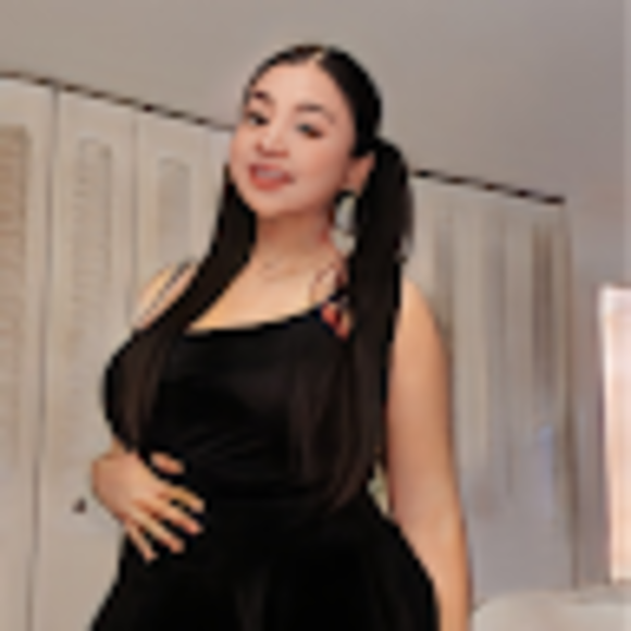 Profile Picture of Cindy Valerio (@cindyvalerio25) on Poshmark