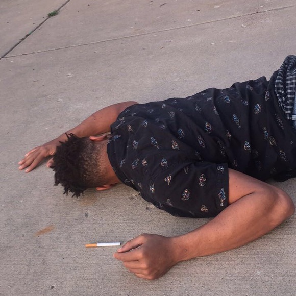 Profile Picture of Quentin Perry (@ayynigga) on Poshmark