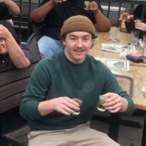 Profile Picture of Bert (@DamonBrett) on Twitter