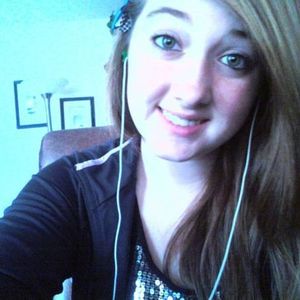 Profile Picture of Chloe Jo (@192900880) on Myspace