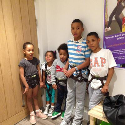 Profile Picture of skye nicholas (@kickfifa87635) on Twitter