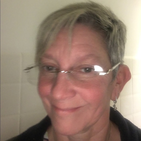 Profile Picture of Bonnie Pulse (@pulseb2017) on Poshmark