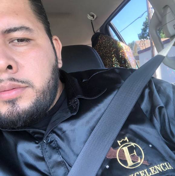Profile Picture of Hugo alejandro Castillo martinez (@hugo290885) on Poshmark