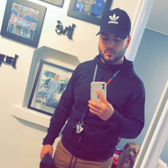 Profile Picture of Mark Semien-rodriguez (@markrdz_10) on Poshmark