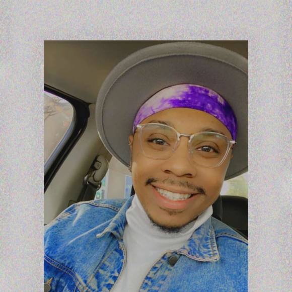Profile Picture of Derice Ladelle (@dericeladelle) on Poshmark