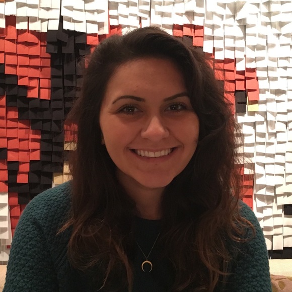 Profile Picture of Tina Zepeda (@tinabeana9) on Poshmark